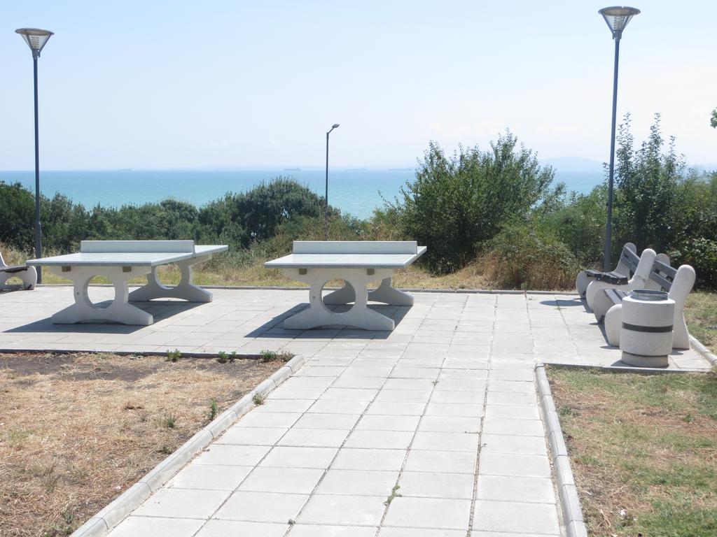 Emona Apartment Burgas Exterior foto